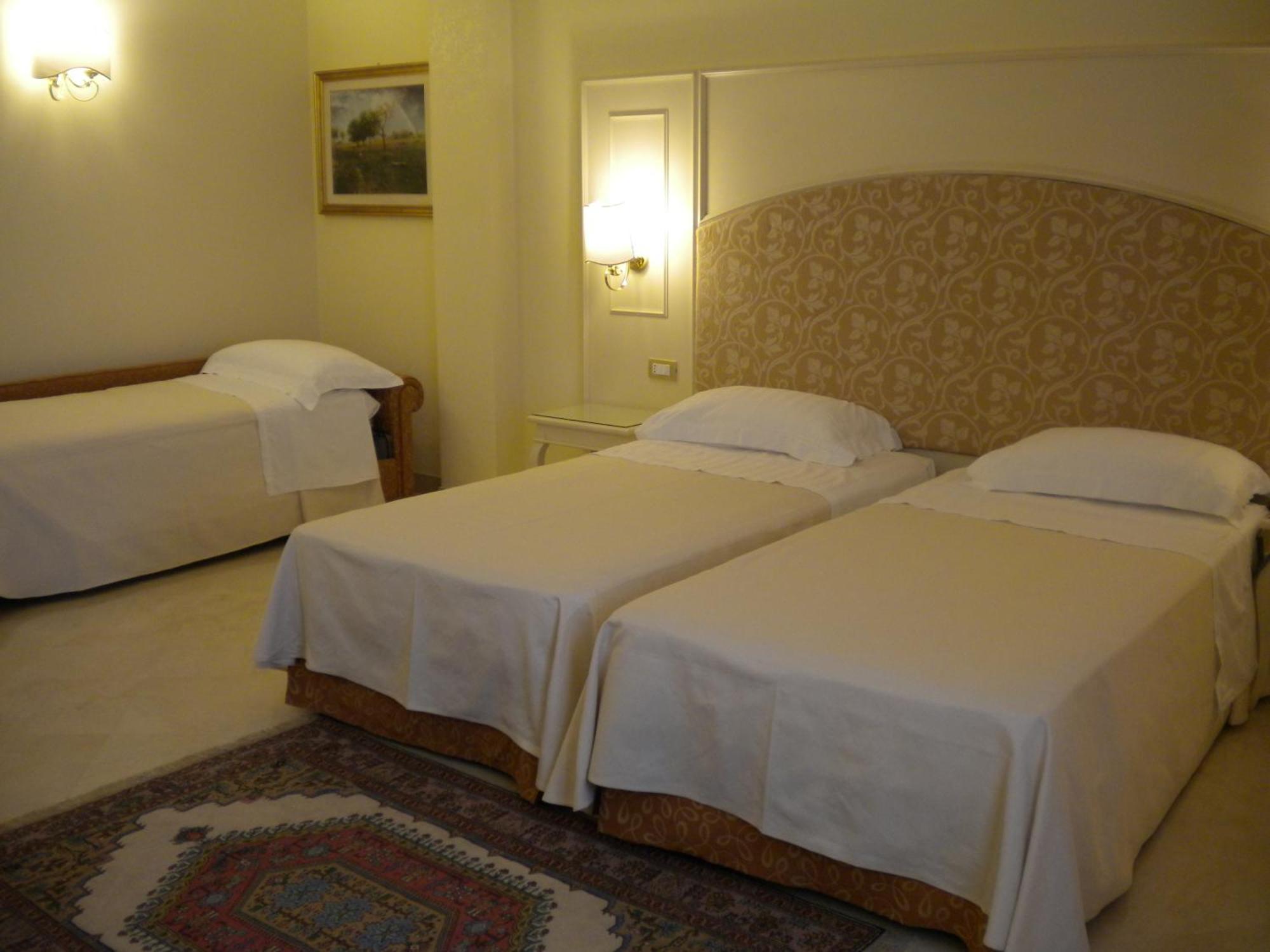 圣乔瓦尼村酒店 圣焦尔焦约尼科 外观 照片